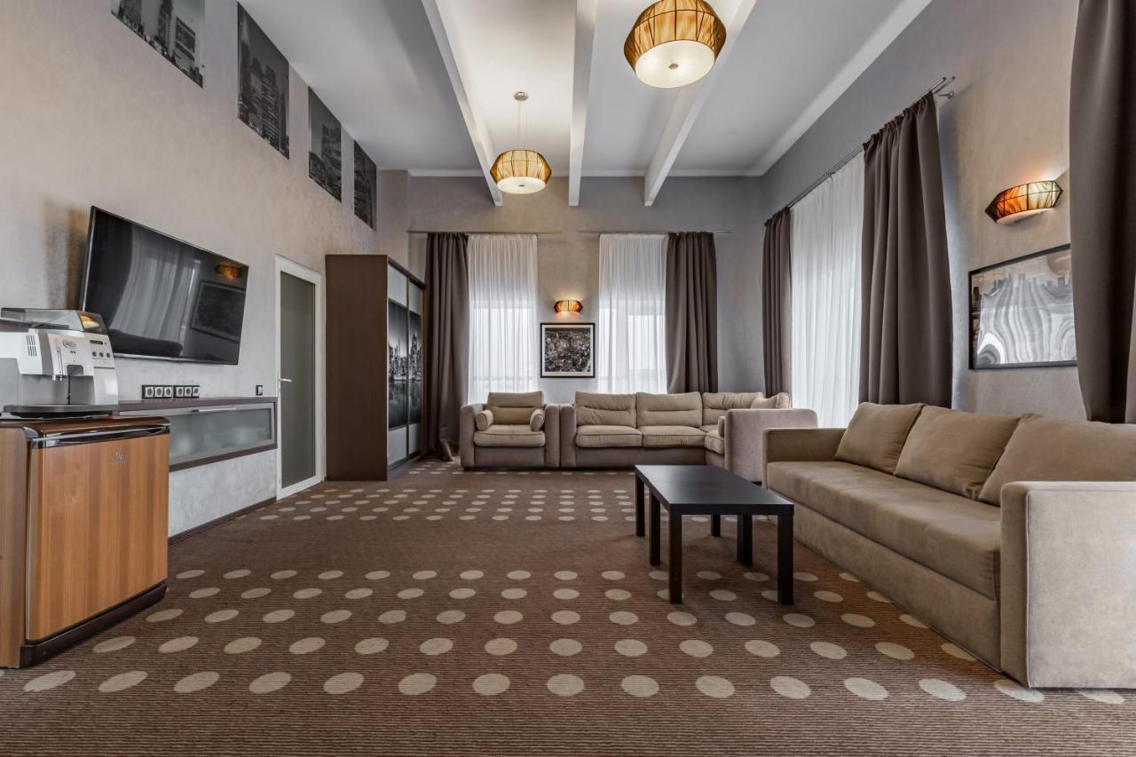 Ambassador Plaza Hotel Kyiv Exterior photo